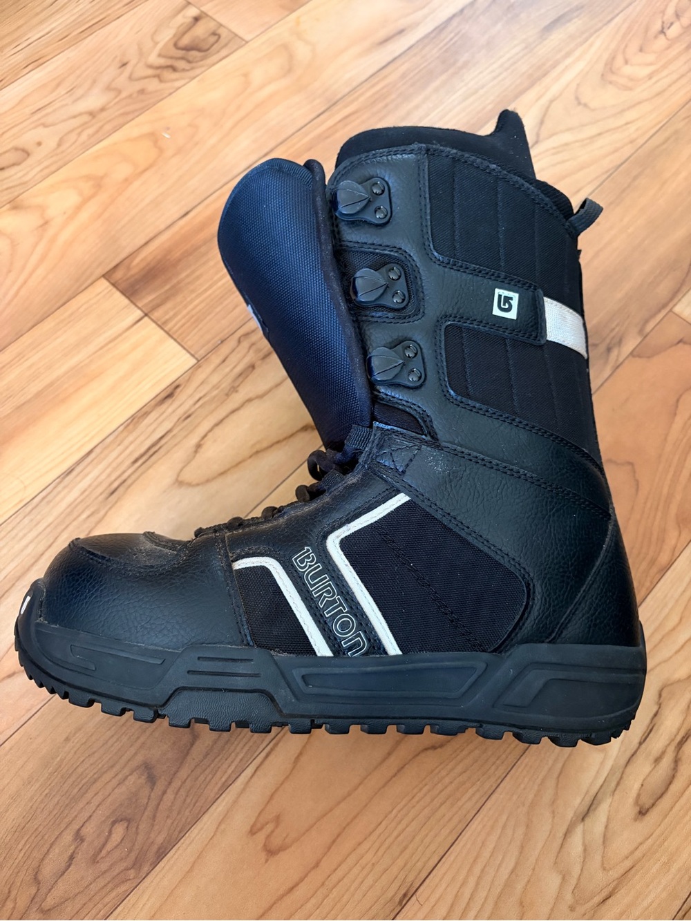 Burton Black Invader Snowboard Boots
